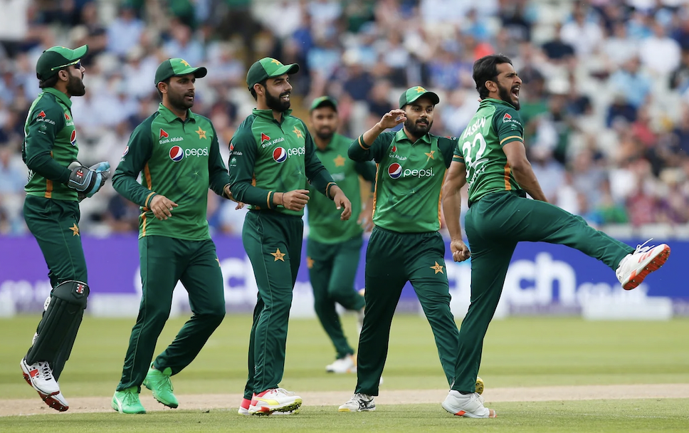 pakistan-cricket-team-images-downlaod-hd-celebrating